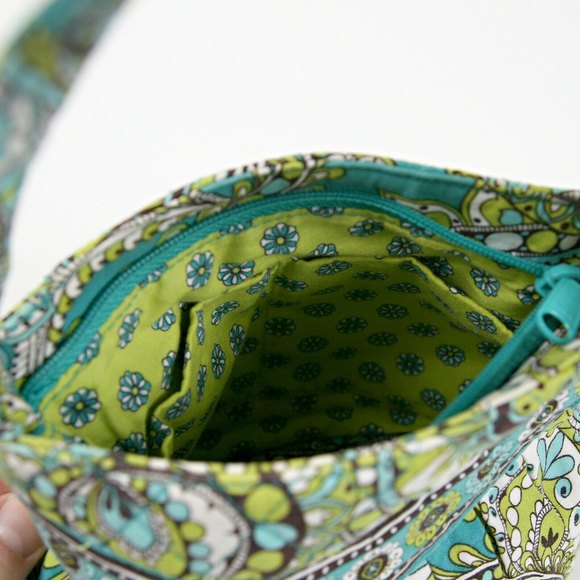 Vera Bradley Peacock Green Paisley Small Bucket Purse - Retired Pattern - Picture 4 of 7